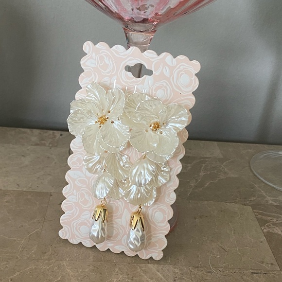 Seashell & Pearl T-strap sandals Jessica Simpson - Picture 7 of 8